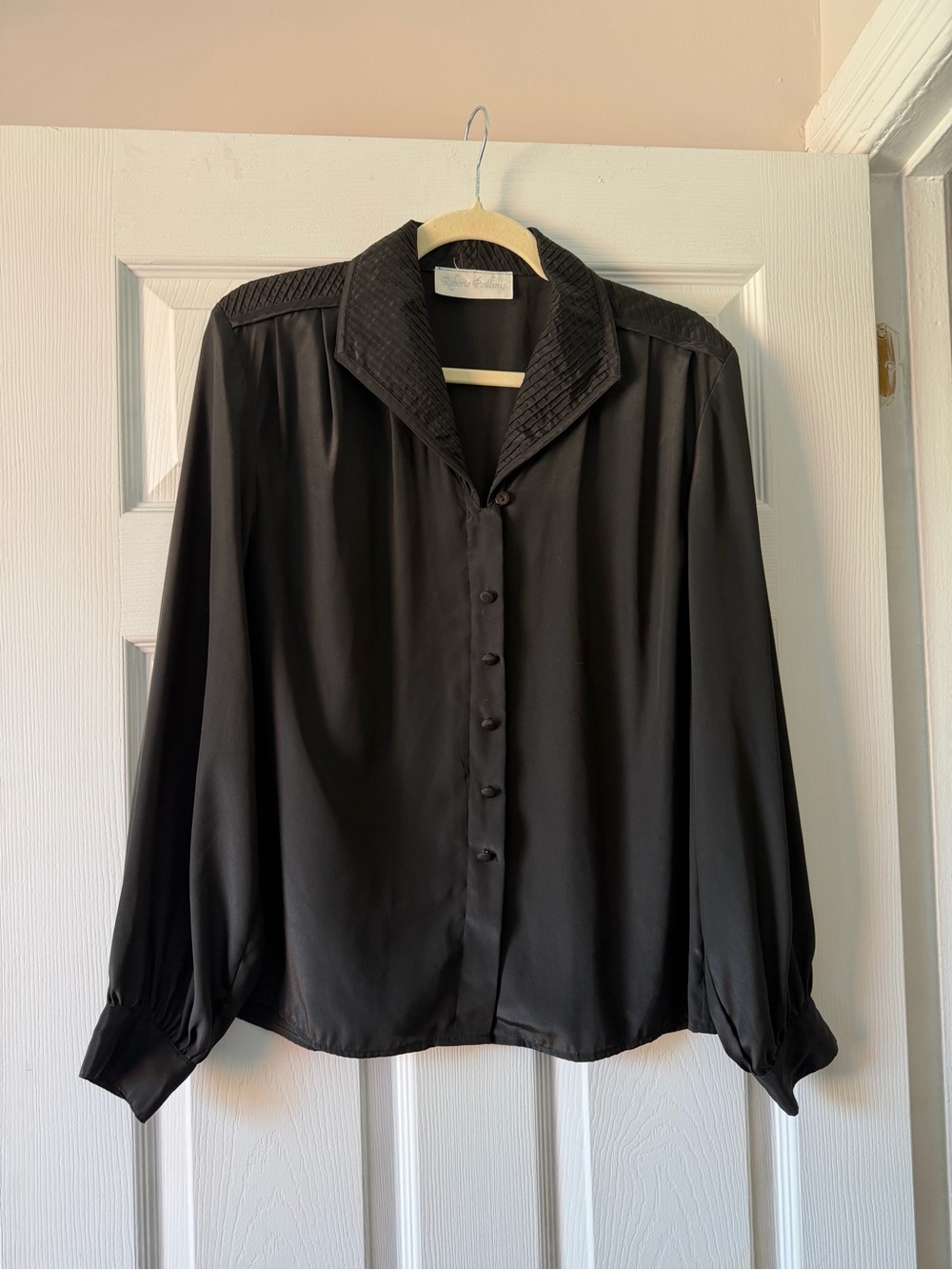 Vintage Black Button-Front Blouse with Textured Collar and Shoulder Panel